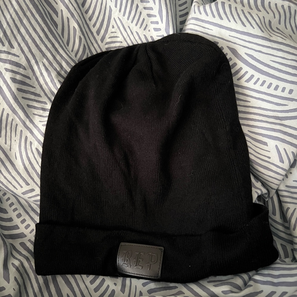 Taylor Swift official merch Reputation beanie